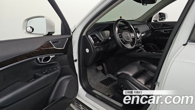 Volvo XC90 (II) D5 Momentum 2017 — фото 11