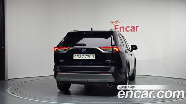 Toyota RAV4 (V) 2,5 4WD Hybrid LTD 2023 — фото 4