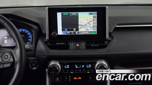 Toyota RAV4 (V) 2,5 4WD Hybrid LTD 2023 — фото 13