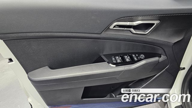 Kia Sportage (V) Gasoline 1.6 Turbo 2WD Prestige 2024 — фото 24