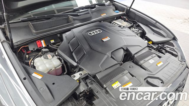 Audi Q8 (4M) 55 TFSI Quattro Premium 2022 — фото 6