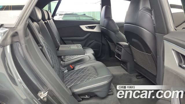 Audi Q8 (4M) 55 TFSI Quattro Premium 2022 — фото 12