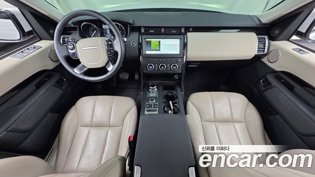 Land Rover Discovery 5 2.0 SD4 SE 2019 — фото 7