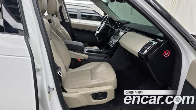 Land Rover Discovery 5 2.0 SD4 SE 2019 — фото 11