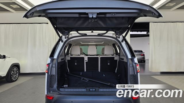 Land Rover Discovery 5 2.0 SD4 SE 2019 — фото 20
