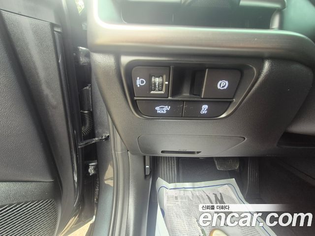 Hyundai Grandeur (GN7) 2,5 Gasoline 2WD Exclusive 2023 — фото 10