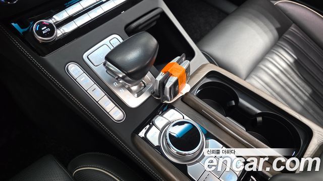 Genesis G90 3.3 T AWD Premium 2019 — фото 9
