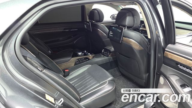 Genesis G90 3.3 T AWD Premium 2019 — фото 12