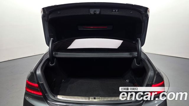 Genesis G90 3.3 T AWD Premium 2019 — фото 20