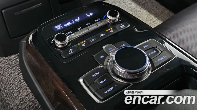 Genesis EQ900 3.8 GDI AWD Luxury 2018 — фото 19