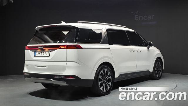 Kia Carnival (IV) Gasoline 9-Seater Signature 2022 — фото 2