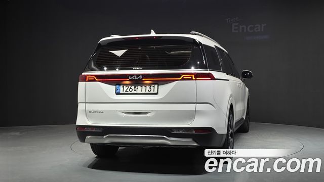Kia Carnival (IV) Gasoline 9-Seater Signature 2022 — фото 4