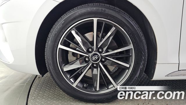 Hyundai Grandeur (IG) 3.3 Exclusice 2020 — фото 5