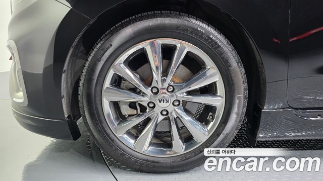 Kia Carnival Gasoline 9-seater Limousine(Special vehicle) 2019 — фото 5