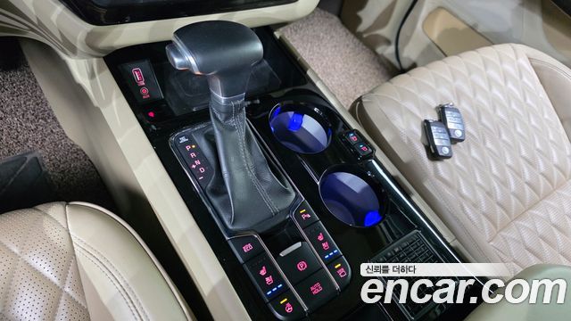 Kia Carnival Gasoline 9-seater Limousine(Special vehicle) 2019 — фото 9