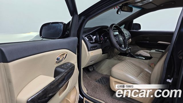 Kia Carnival Gasoline 9-seater Limousine(Special vehicle) 2019 — фото 10