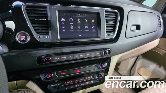 Kia Carnival Gasoline 9-seater Limousine(Special vehicle) 2019 — фото 13
