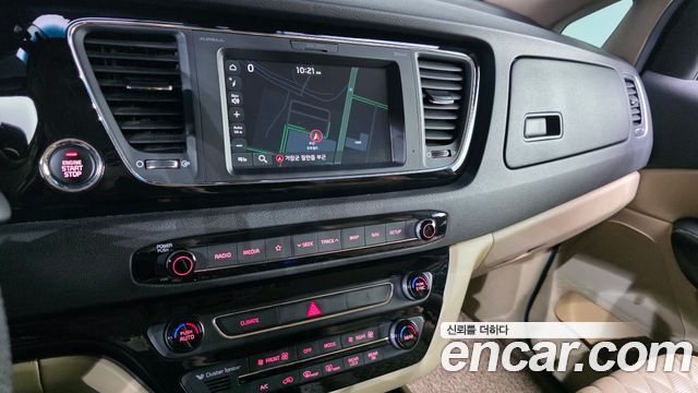 Kia Carnival Gasoline 9-seater Limousine(Special vehicle) 2019 — фото 14