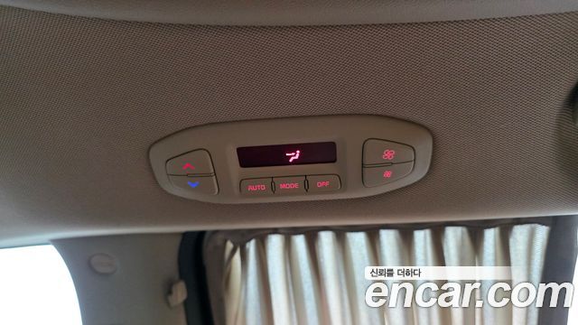 Kia Carnival Gasoline 9-seater Limousine(Special vehicle) 2019 — фото 27