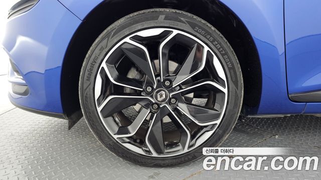 Renault Korea Clio Intens 2018 — фото 5