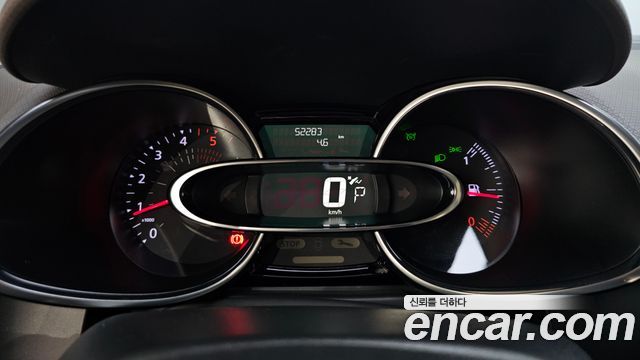 Renault Korea Clio Intens 2018 — фото 8
