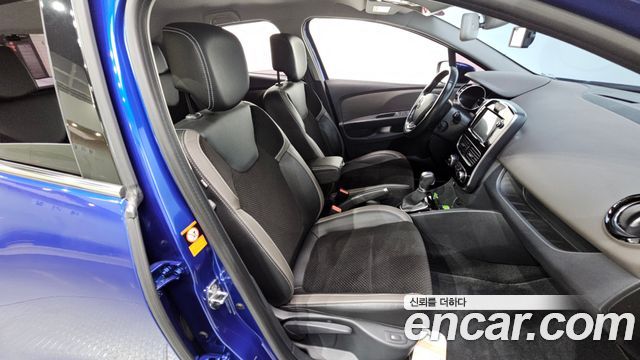 Renault Korea Clio Intens 2018 — фото 17