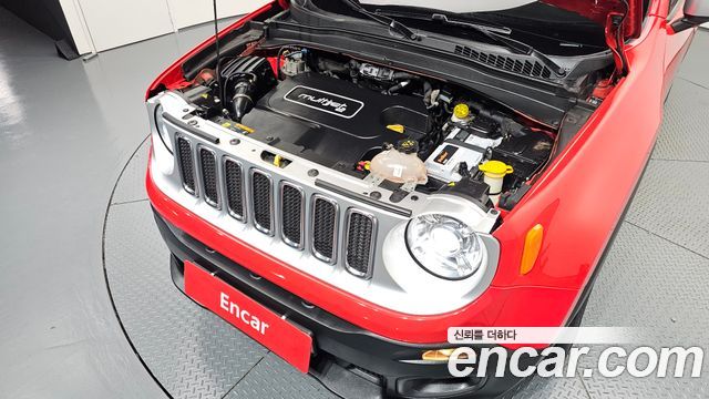 Jeep Renegade 2.0 Diesel Limited AWD 2017 — фото 6