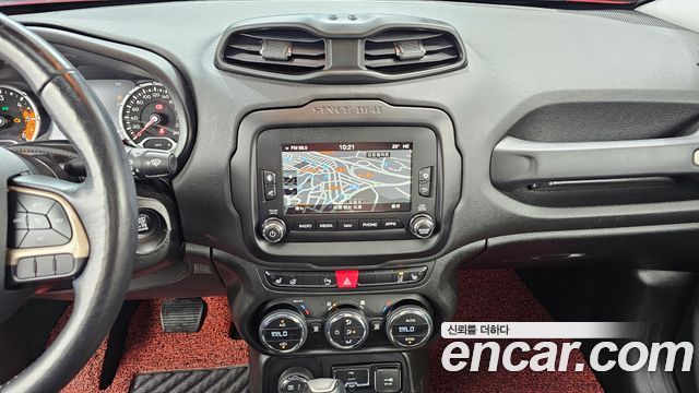 Jeep Renegade 2.0 Diesel Limited AWD 2017 — фото 14