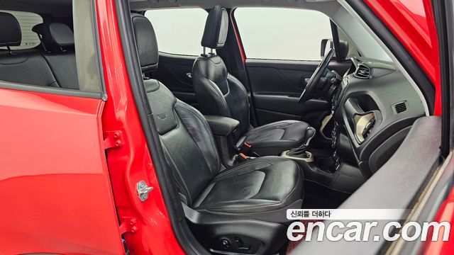 Jeep Renegade 2.0 Diesel Limited AWD 2017 — фото 26