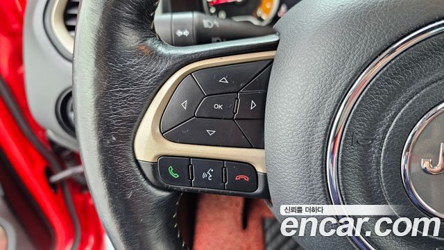 Jeep Renegade 2.0 Diesel Limited AWD 2017 — фото 27