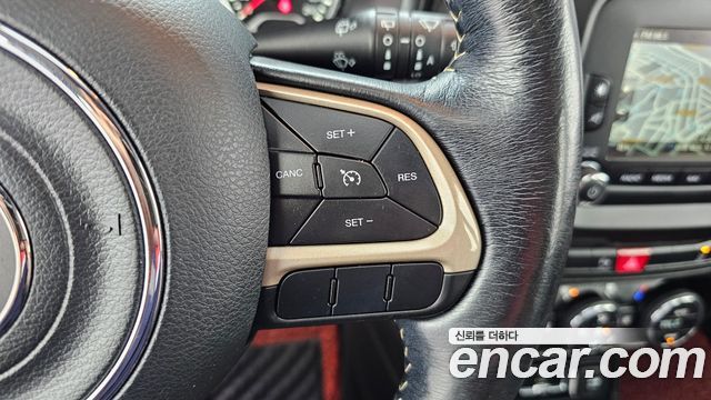 Jeep Renegade 2.0 Diesel Limited AWD 2017 — фото 28