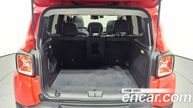 Jeep Renegade 2.0 Diesel Limited AWD 2017 — фото 31