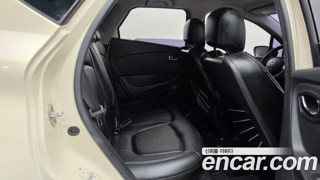 Renault Korea QM3 LE 2016 — фото 12