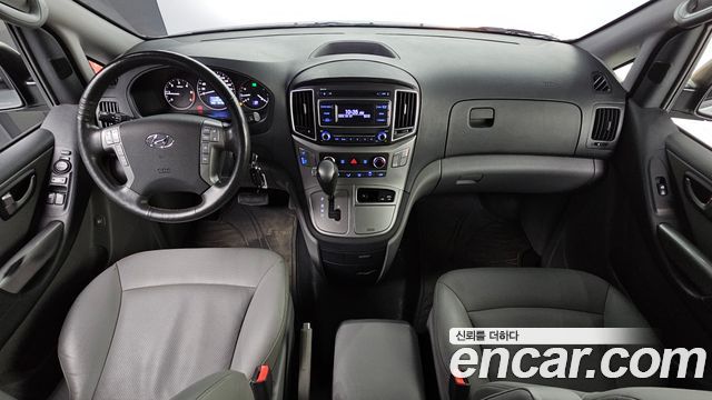 Hyundai Grand Starex Van 5-Seater Modern 2021 — фото 7