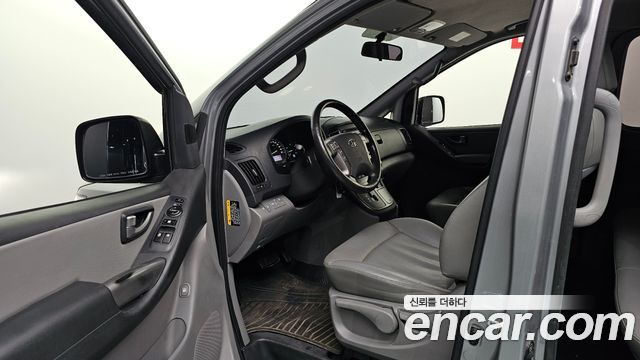 Hyundai Grand Starex Van 5-Seater Modern 2021 — фото 10