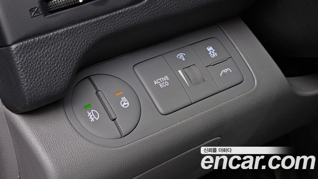Hyundai Grand Starex Van 5-Seater Modern 2021 — фото 14