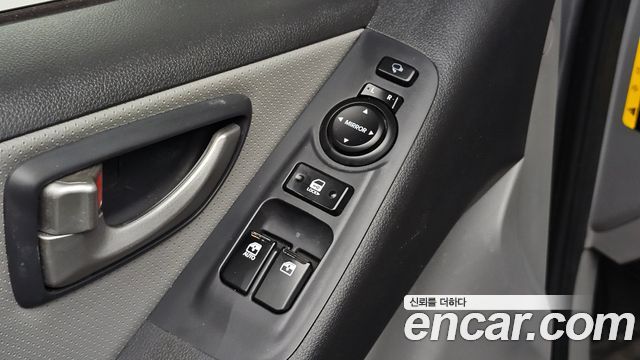 Hyundai Grand Starex Van 5-Seater Modern 2021 — фото 18