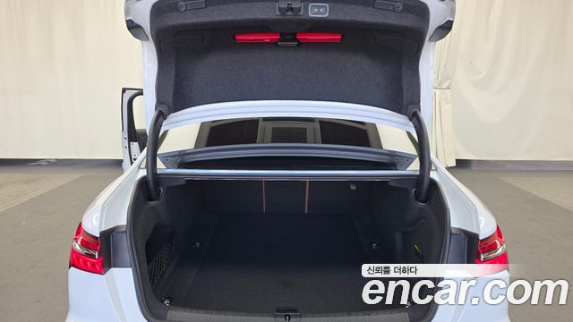 Audi A6 (C8) 40 TDI Quattro Premium 2023 — фото 20