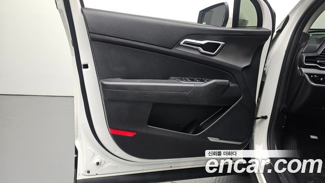 Kia Sportage (V) Diesel 2.0 2WD Trendy 2023 — фото 24