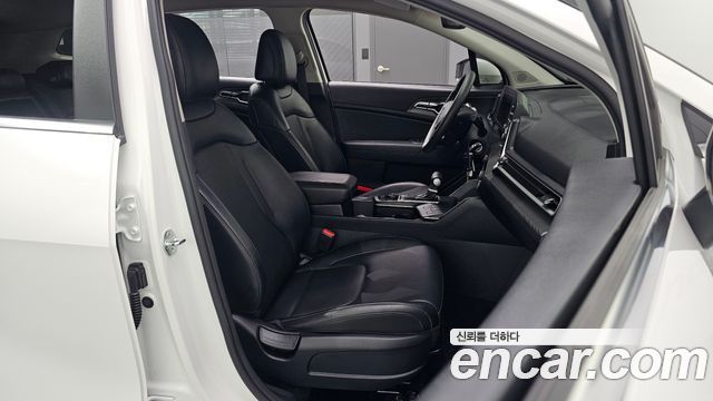 Kia Sportage (V) Diesel 2.0 2WD Trendy 2023 — фото 26