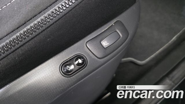 Renault Korea QM3 LE 2015 — фото 18