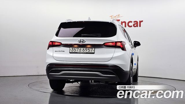 Hyundai Santa Fe Gasoline 2.5T 2WD Prestige 2021 — фото 4