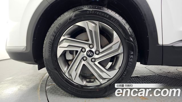 Hyundai Santa Fe Gasoline 2.5T 2WD Prestige 2021 — фото 5