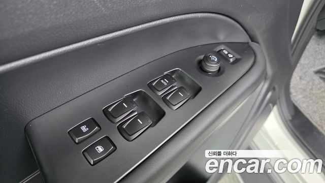 KG Mobility (SsangYong) Musso (Q300) Gasoline 2.0 4WD M7 2026 — фото 12