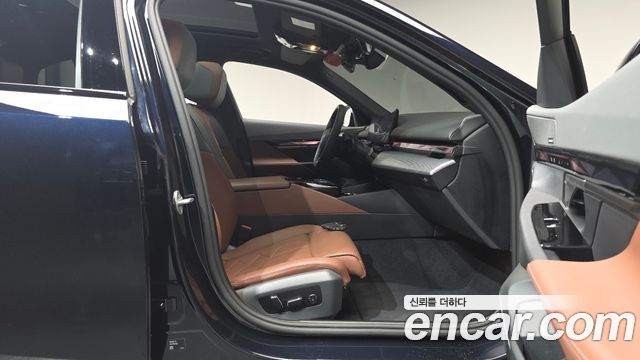 BMW 5 Series (G60) 530e M Sport 2025 — фото 32