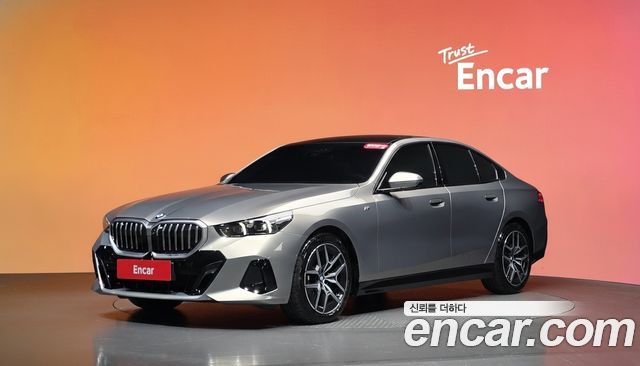 BMW 5 Series (G60) 520i M Sport 2025 — фото 1