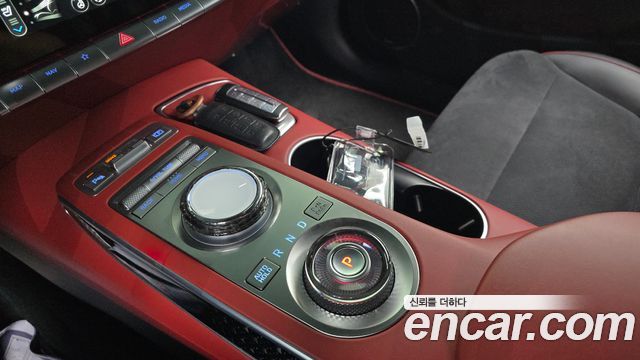 Genesis GV70 2.5T Gasoline AWD 2024 — фото 9