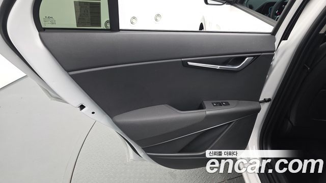 Kia Niro Prestige 2026 — фото 31
