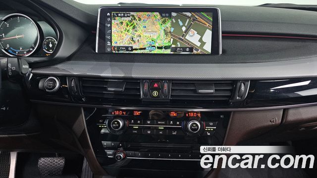 BMW X5 (F15) xDrive 30d M Sport package 2018 — фото 14