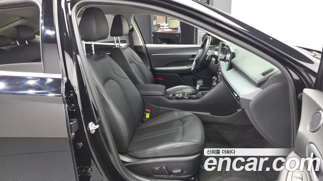 Hyundai Sonata The Edge (DN8) 2.0 LPG(Rent) Business 1 2025 — фото 15